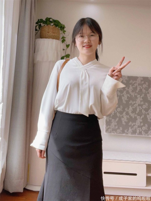 信康优配 通勤穿搭，还是扎发适合我